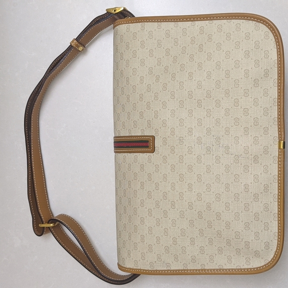 Gucci GG Vintage Sherry Crossbody bag - Picture 5 of 15